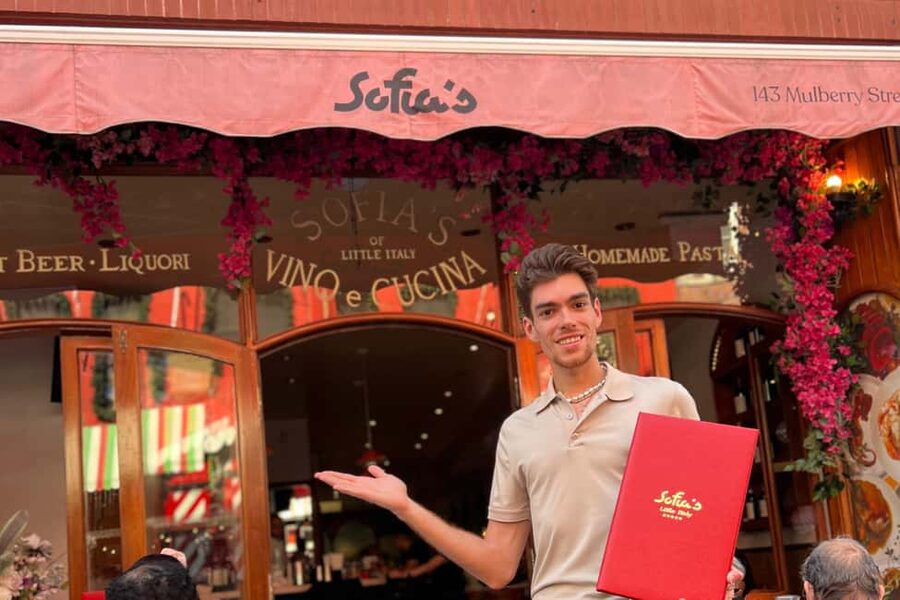 NYC: Chinatown & Little Italy Food Tour with 8 Tastings - What the guides add to the experience