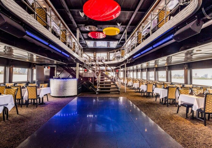 NYC: Christmas Day Buffet Brunch or Dinner Harbor Cruise - A Christmas Day meal that keeps moving
