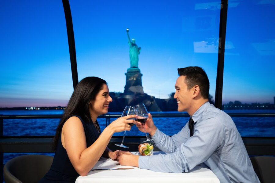 NYC: Christmas Eve Gourmet Brunch or Dinner Harbor Cruise - A three-course meal served at your table