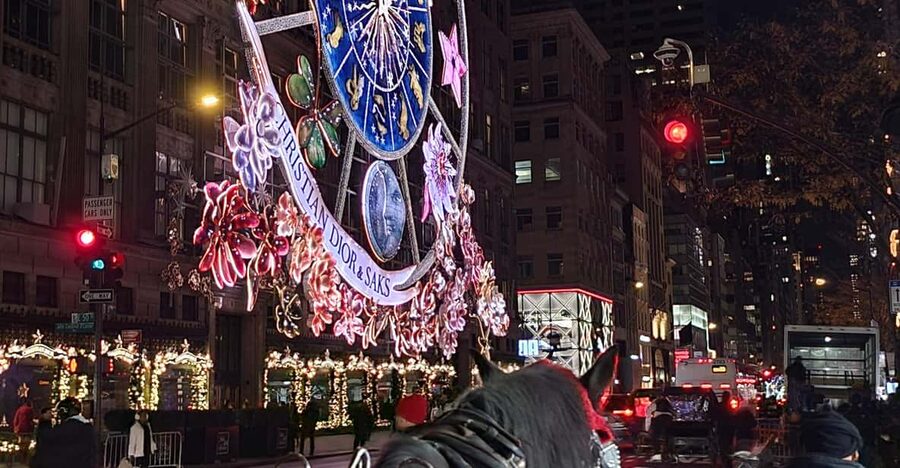 NYC: Christmas Lights Horse Carriage Ride - Is $385 good value for four people?