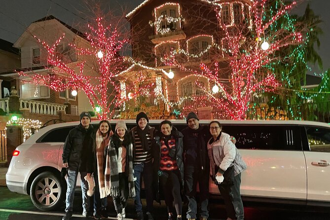 NYC Christmas Lights Tour by Limousine, SUV Or VAN. Dyker Heights - Is $999 a fair price?