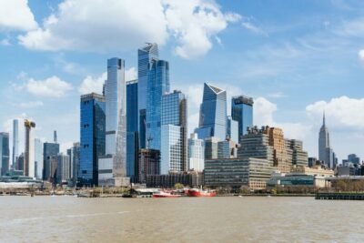 Circle Line 1.5-Hr Landmarks Skip-The-Box-Office Cruise