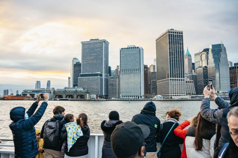 NYC: Circle Line 2h Harbor Lights Cruise Skip-The-Box-Office - Choosing between the outdoor deck and cabin