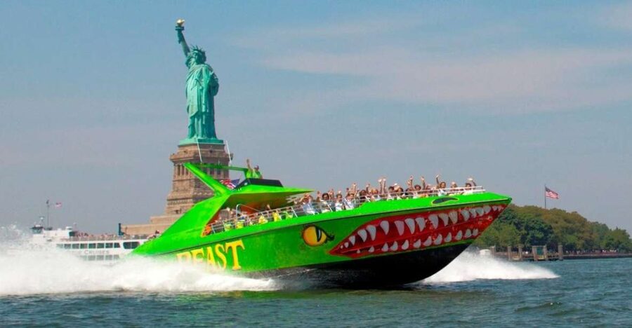 NYC: Circle Line "The Beast" Midtown/Downtown Speedboat Ride - The Beast at a glance