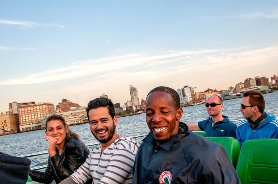 NYC: Circle Line "The Beast" Midtown/Downtown Speedboat Ride - How wet will you get?