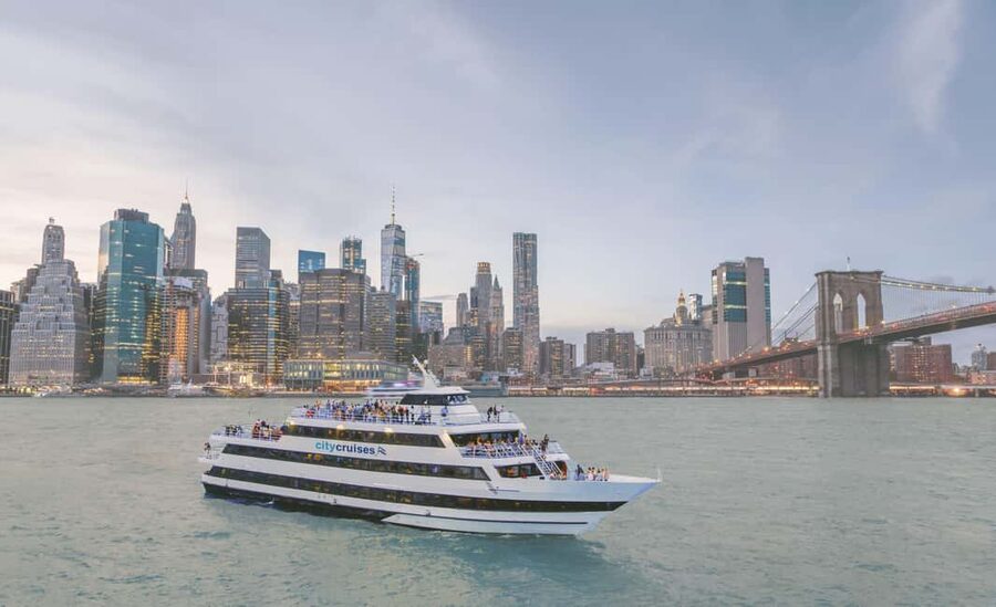 NYC: City Cruises Brunch, Lunch, or Dinner Buffet Cruise - Key points at a glance