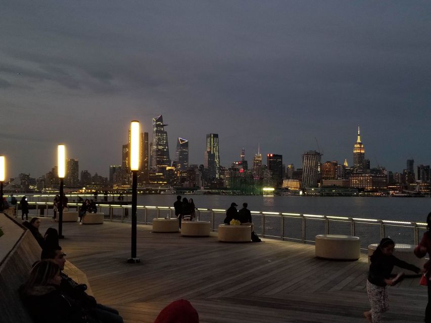NYC: City Skyline Sightseeing MiniBus Tour at Night - What the ride is like