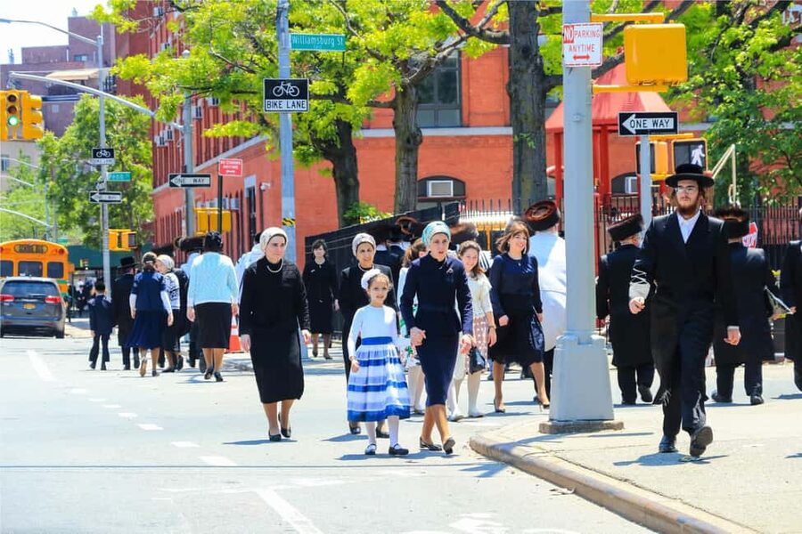 NYC: Contrast Tour Manhattan, El Bronx, Queens & Brooklyn - How much do you see for $40?