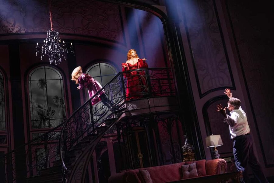 NYC: Death Becomes Her the Musical on Broadway - My advice before you book