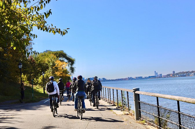 NYC Electric Bike Tour - A brief look at The Vessel