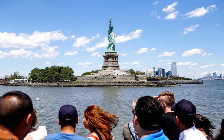 NYC: Ellis Island Private Tour with Liberty Island Access - My call: book it for the guide, not just the statue