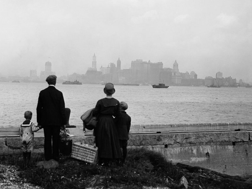 NYC: Ellis Island Private Tour with Liberty Island Access - Why the Ellis Island connection makes this tour worthwhile