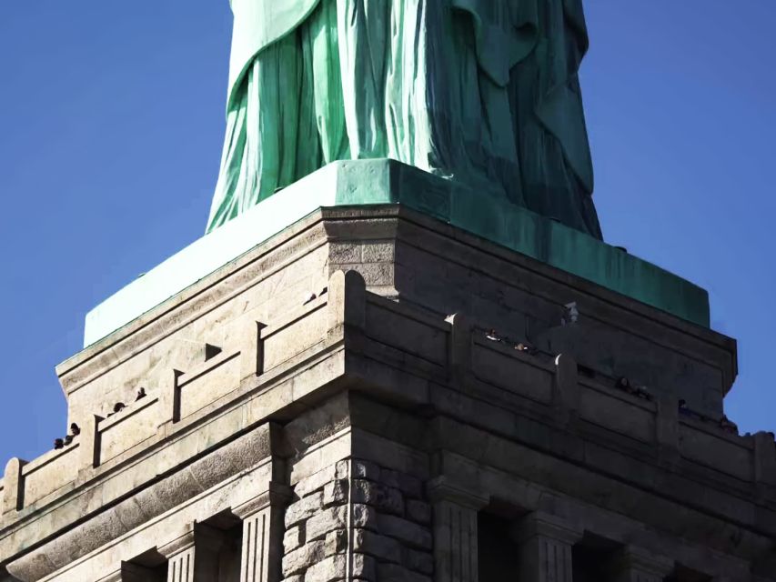 NYC: Ellis Island Private Tour with Liberty Island Access - Crossing New York Harbor to Liberty Island