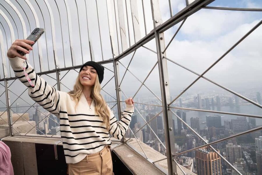 NYC: Empire State Building Tickets - Observatory & Museum - Starting in the historic lobby