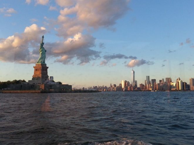 NYC: Evening Jazz Cruise on the Yacht Manhattan - Timing, weather, and practical planning