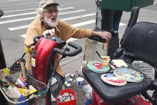 NYC Extremes Downtown Photo Tour with Pro Photographer - What the four-person limit means in practice