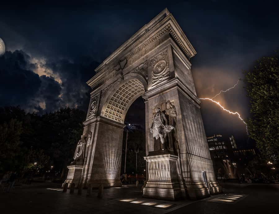 NYC: Ghosts & Ghouls of Greenwich Village Walking Tour - The House of Death delivers the classic haunted-address story