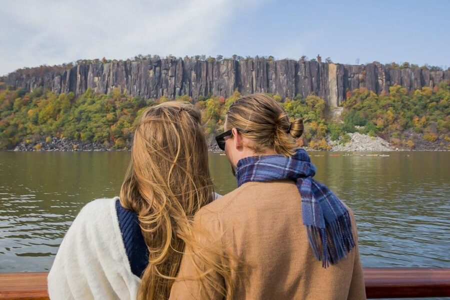 NYC: Grand Palisades Fall Foliage Yacht Tour - Should you book the Manhattan fall foliage cruise?