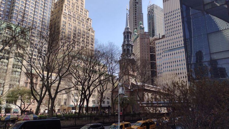NYC: Gray Line Guided 5 Hour Manhattan Premium Bus Tour - Lower Manhattan, Wall Street, and the harbor