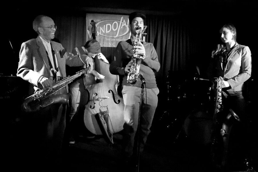 NYC: Greenwich Village Jazz Crawl - The second club: comparing rooms and sounds