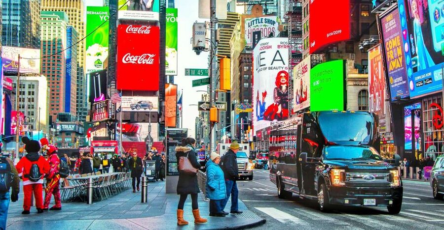 NYC: Guided Bus and Walking Tour with Staten Island Ferry - Key points at a glance