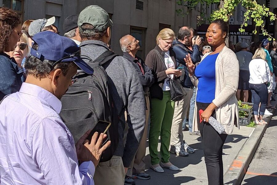 NYC: Guided Bus and Walking Tour with Staten Island Ferry - Why this tour works for a first New York day