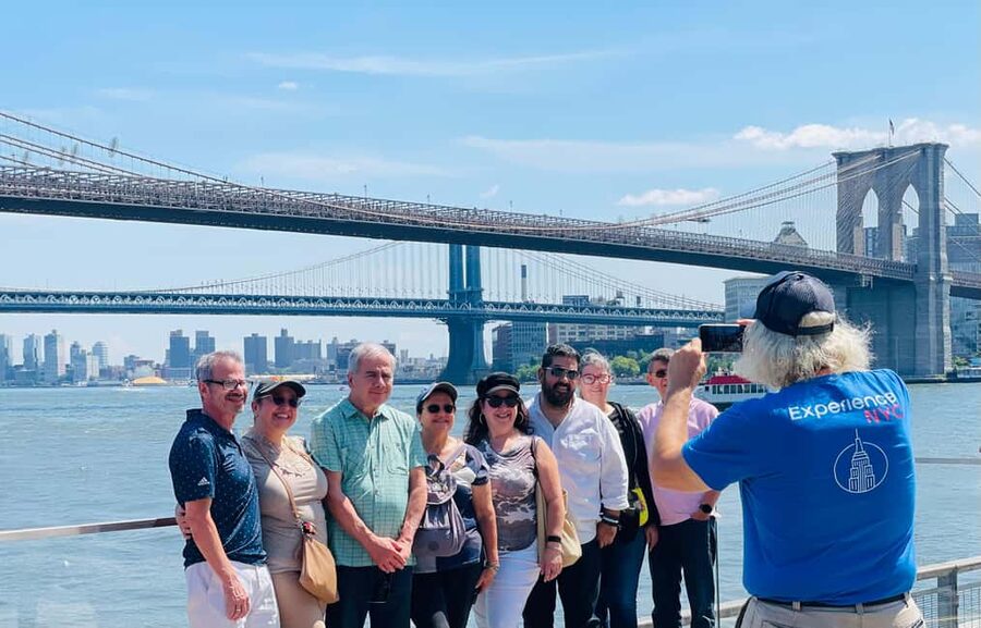 NYC: Half-Day Luxury Bus Tour of Top Highlights - Key points to know before booking