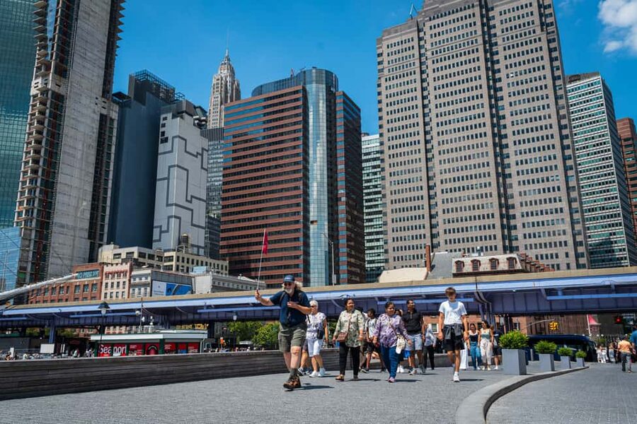 NYC: Half-Day Luxury Bus Tour of Top Highlights - The Empire State Building, Flatiron Building, and Greenwich Village
