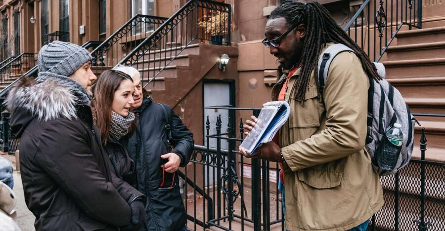NYC: Harlem Renaissance Guided Walking Tour with Lunch - Jacob Lawrence and James Van Der Zee