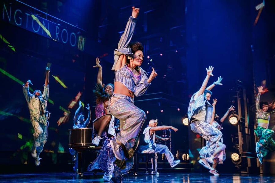 NYC: Hell's Kitchen the Musical on Broadway - What the evening feels like from beginning to end