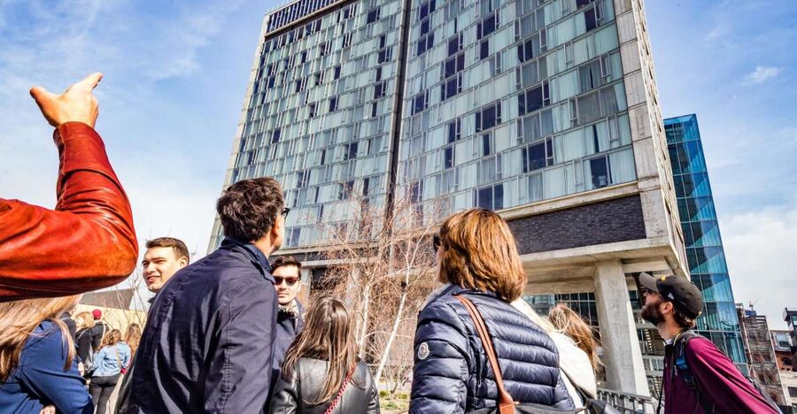 NYC: High Line, Chelsea, & Meatpacking District Walking Tour - Following the former freight route on the High Line
