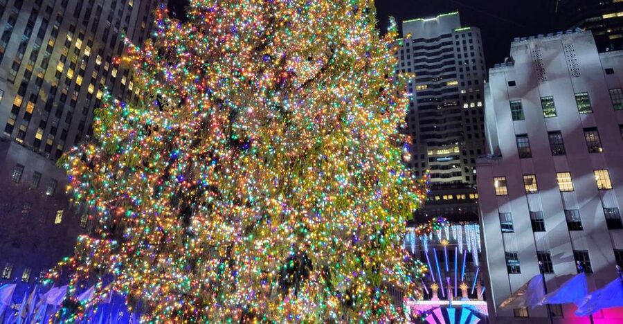 NYC: Holiday Lights Guided Bus Tour - Rockefeller Center finishes the evening