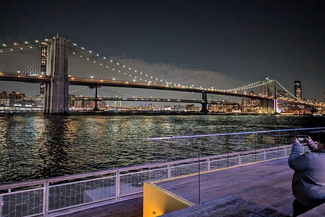 NYC Holiday Lights Tour - South Street Seaport and the Brooklyn Bridge after dark
