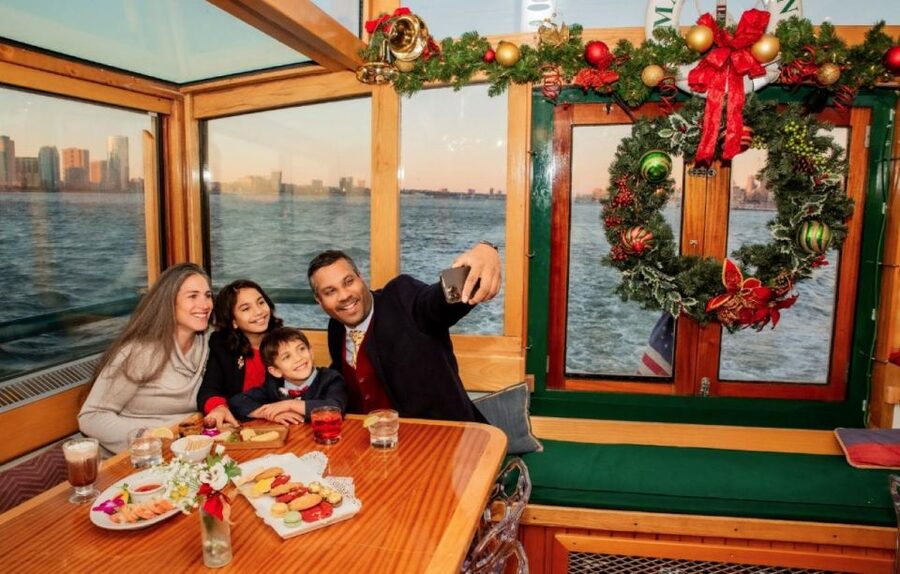 NYC: Holiday Yacht Cruise with Jazz, Cocoa & Carols - Comfort, service, and the small-boat feel