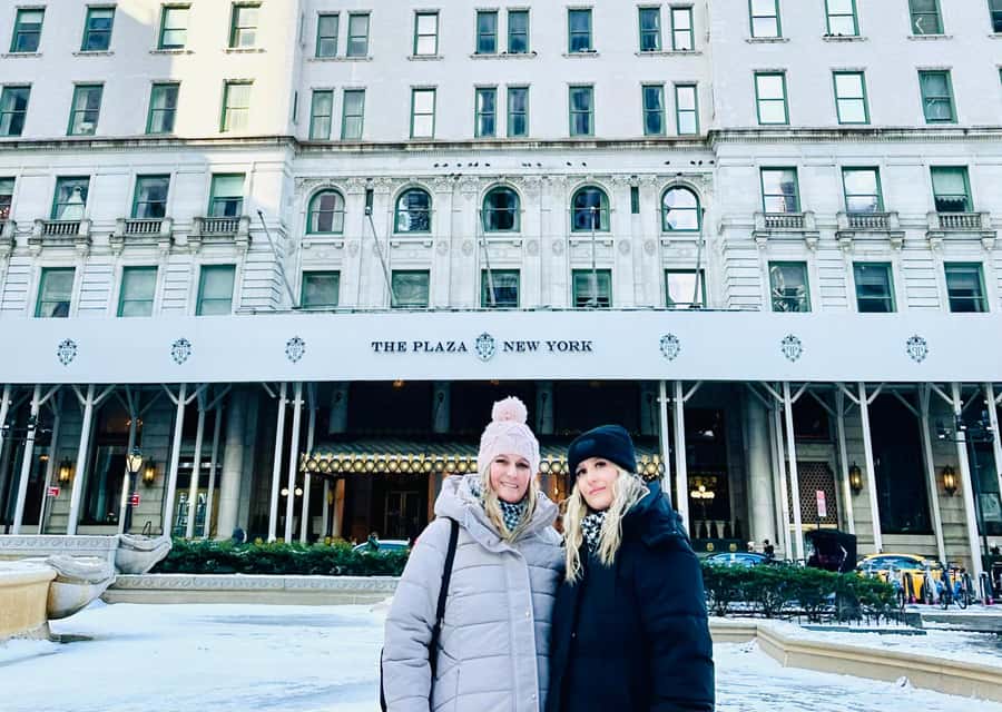 NYC: Home Alone 2 & Elf Locations Tour in Central Park Tour - The Plaza Hotel and Kevin’s New York adventure