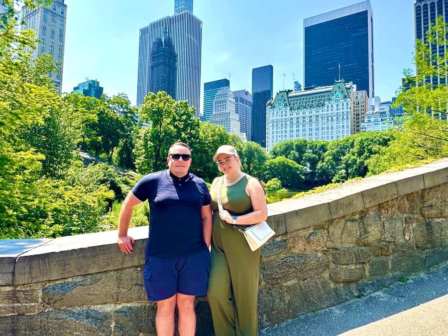 NYC: Home Alone 2 & Elf Locations Tour in Central Park Tour - What the one-hour pace feels like