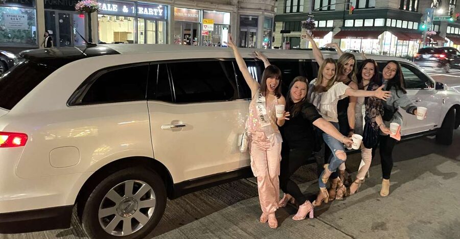 NYC Limousine Tour By Stretch Limo-King And Queen Limo NYC - Booking tips for a better three-hour ride