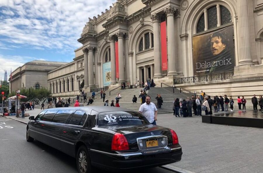NYC Limousine Tour By Stretch Limo-King And Queen Limo NYC - Hudson Yards: New York’s modern face