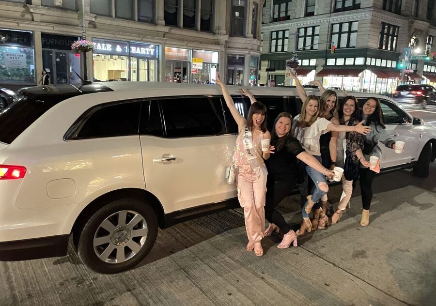 NYC Limousine Tour By Stretch Limo-King And Queen Limo NYC - Chinatown and Little Italy in one city block of contrasts