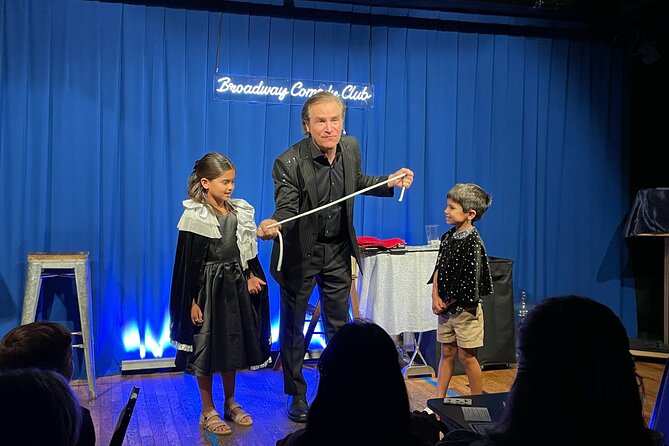 NYC: Magic Show for All Ages - Broadway Magic Hour (Times Square) - Key points to know before you book