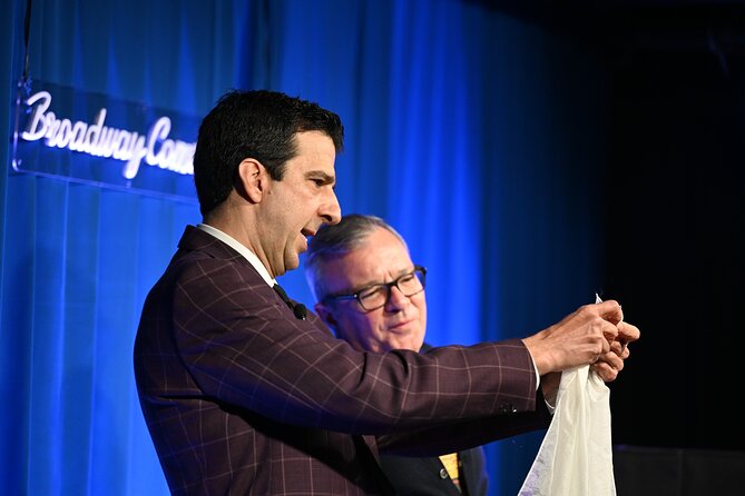 NYC: Magic Show for All Ages - Broadway Magic Hour (Times Square) - Is $25 a good value?