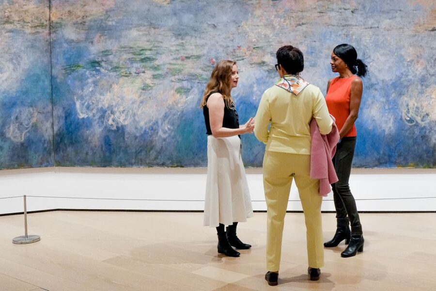 NYC: MoMA Before-Hours Tour with Art Expert - The first hour with an art historian