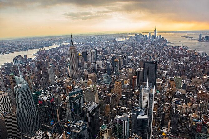 NYC New York Airport Transfer JFK/LGA/EWR to Manhattan | Brooklyn - The Meeting Point Is the Most Important Detail
