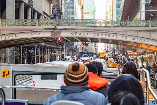 NYC Night Bus Sightseeing Tour with Free Statue of Liberty Cruise - What the audio and service are really like