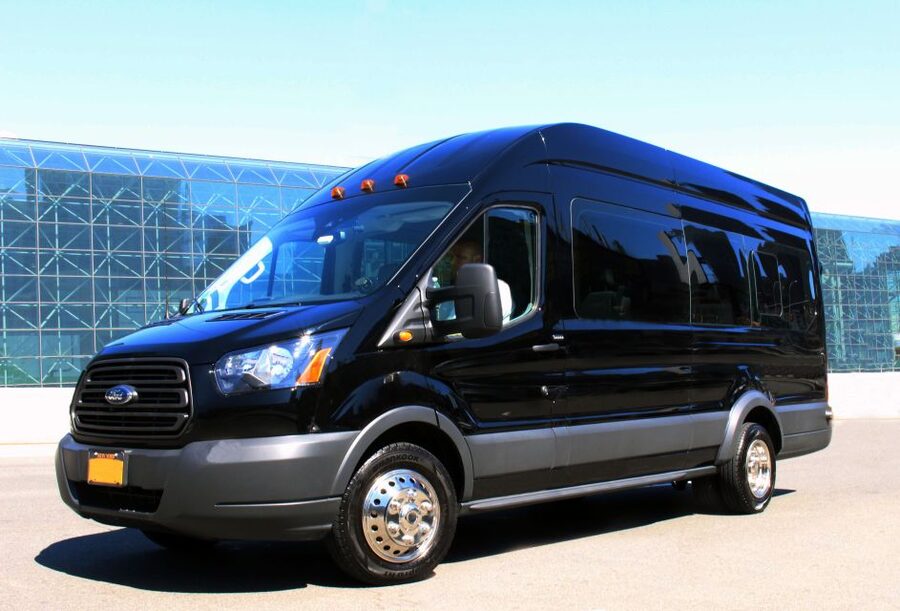 NYC: One-Way Shared Transfer to or from Newark Airport - From Newark Airport to your Manhattan hotel