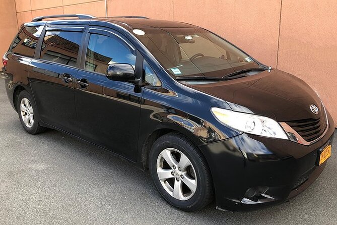 NYC Private Airport Transfer from JFK or LGA to Manhattan - Luggage, group size, and who fits best