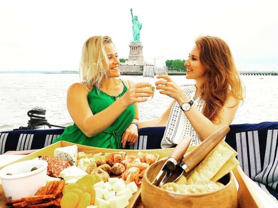 NYC: Private Champagne Sail to the Statue of Liberty - Is $850 good value for six people?