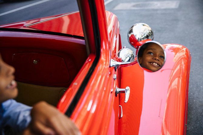 NYC Private Classic Car Experience - Downtown - Churches, Wall Street, and the Charging Bull