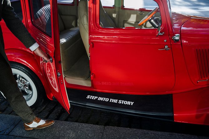 NYC Private Classic Car Experience - Downtown - Chinatown and Lombardi’s in One Compact Route