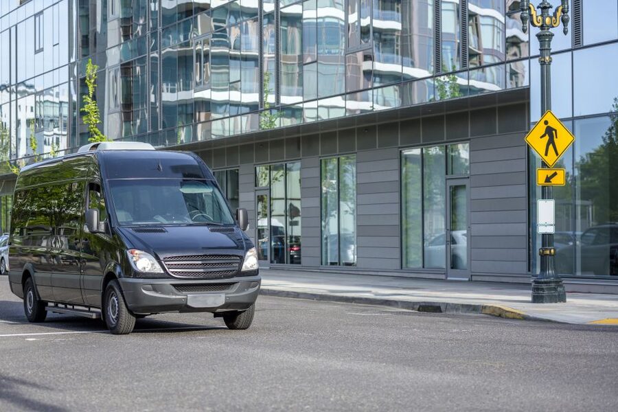NYC: Private JFK Airport Transfer From/To Manhattan - Manhattan hotel and private-address drop-off